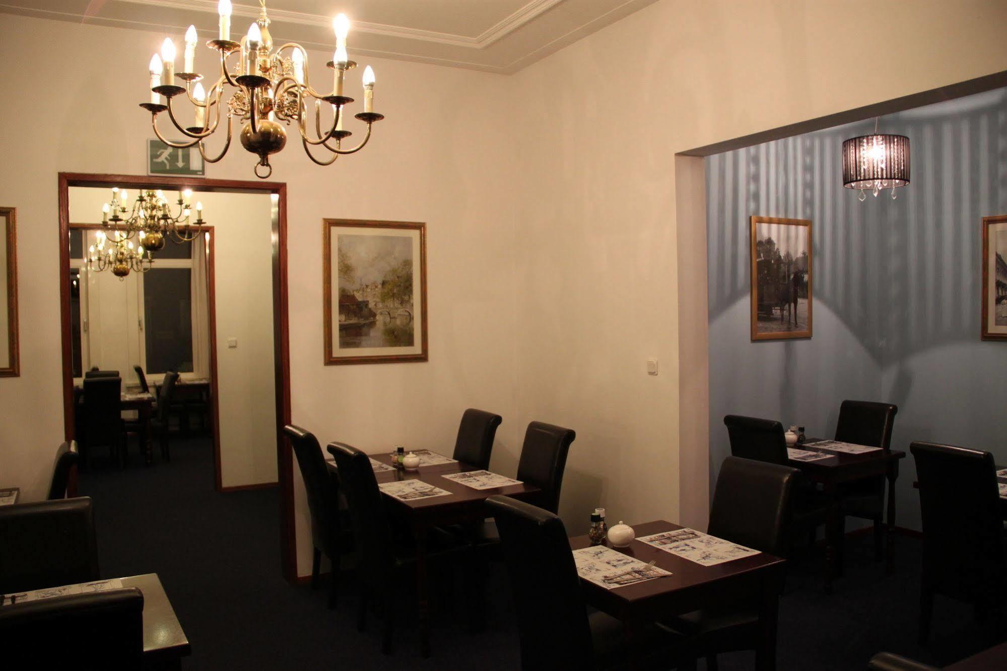 Hotel Oorsprongpark City Centre Utrecht Bagian luar foto