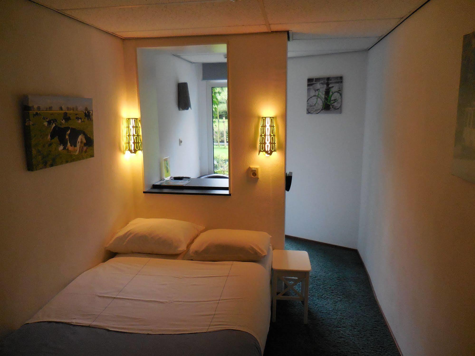 Hotel Oorsprongpark City Centre Utrecht Bagian luar foto