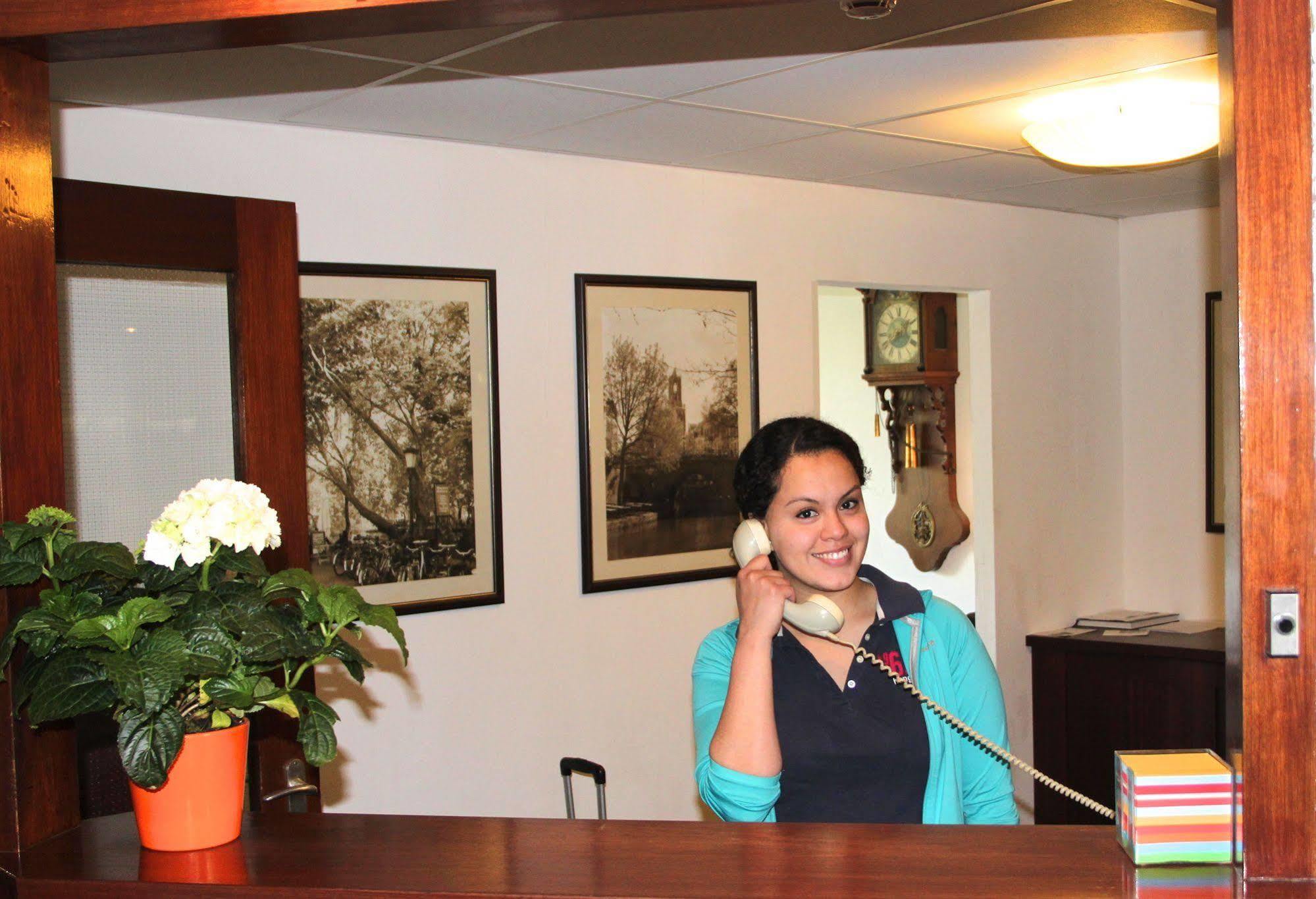 Hotel Oorsprongpark City Centre Utrecht Bagian luar foto