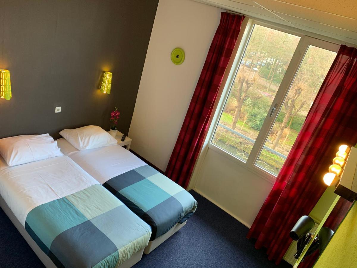 Hotel Oorsprongpark City Centre Utrecht Bagian luar foto