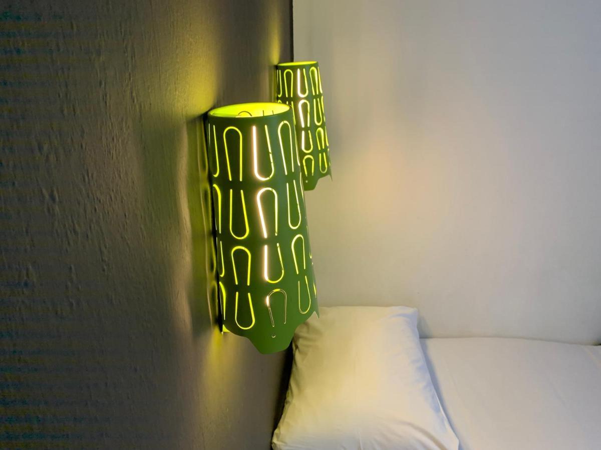 Hotel Oorsprongpark City Centre Utrecht Bagian luar foto
